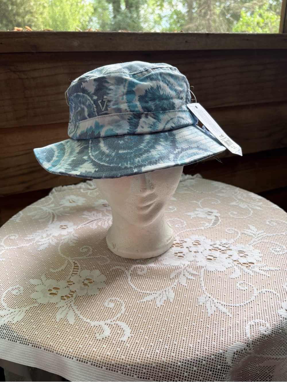 Vissla Blue Tie Dye Bucket Hat. New with tags.